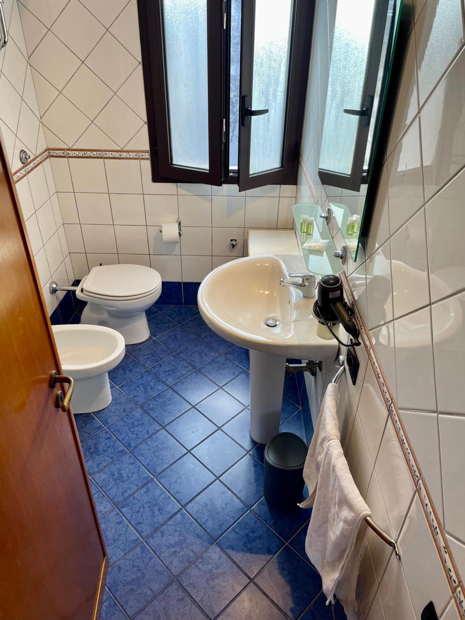 Wineexperience- Wine&Jacuzzi Suite Lecce Exteriör bild