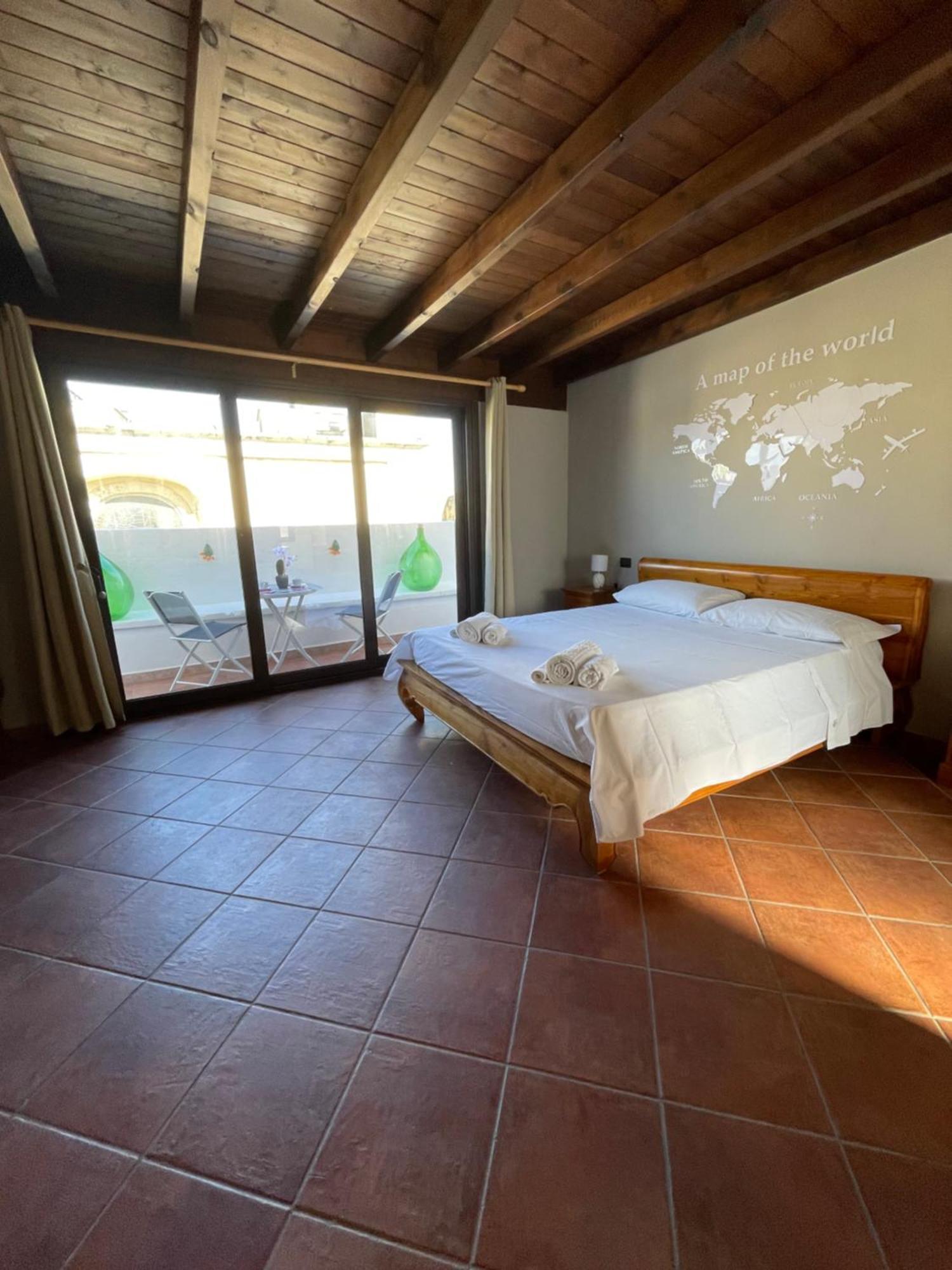 Wineexperience- Wine&Jacuzzi Suite Lecce Exteriör bild