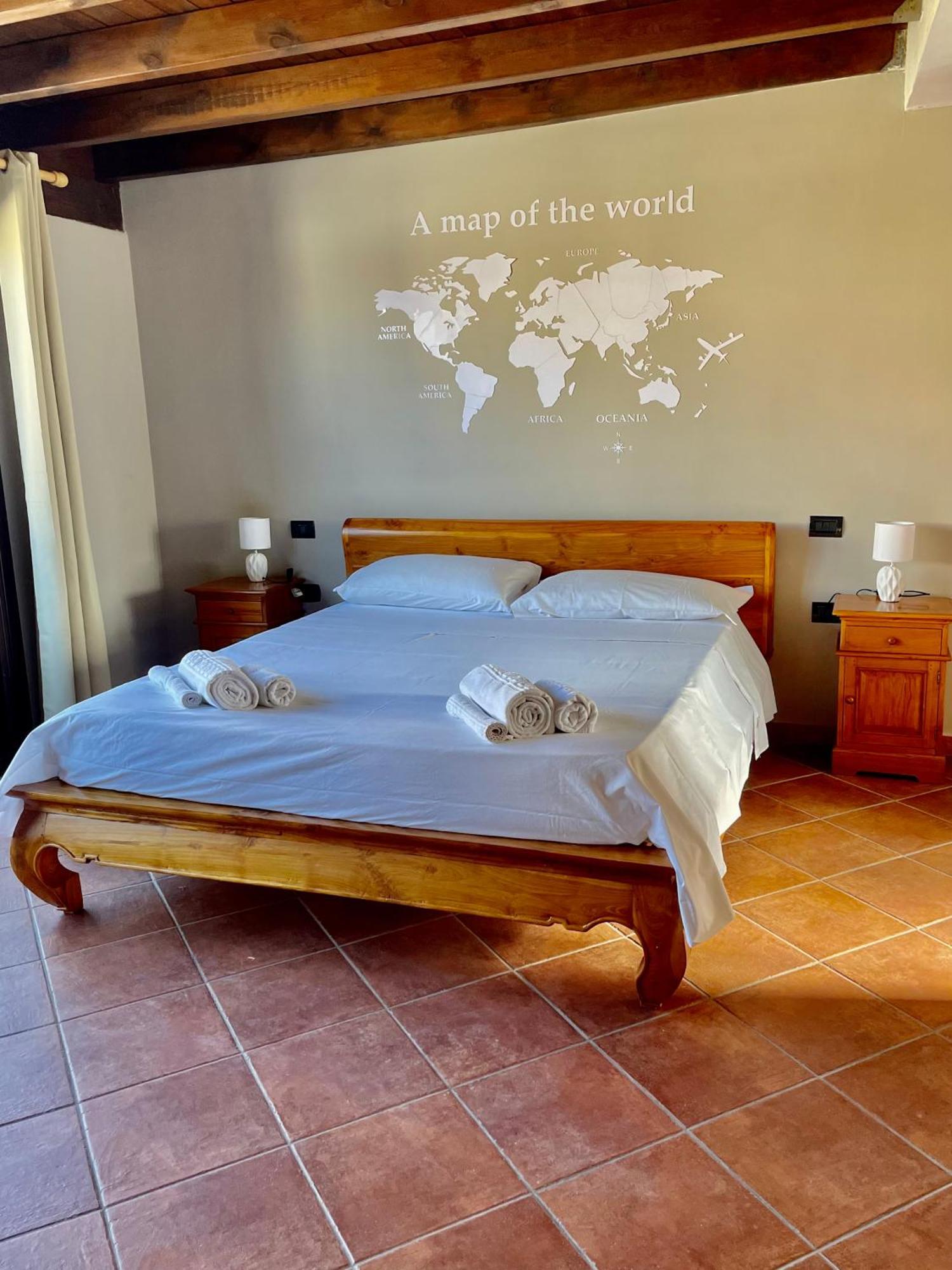 Wineexperience- Wine&Jacuzzi Suite Lecce Exteriör bild