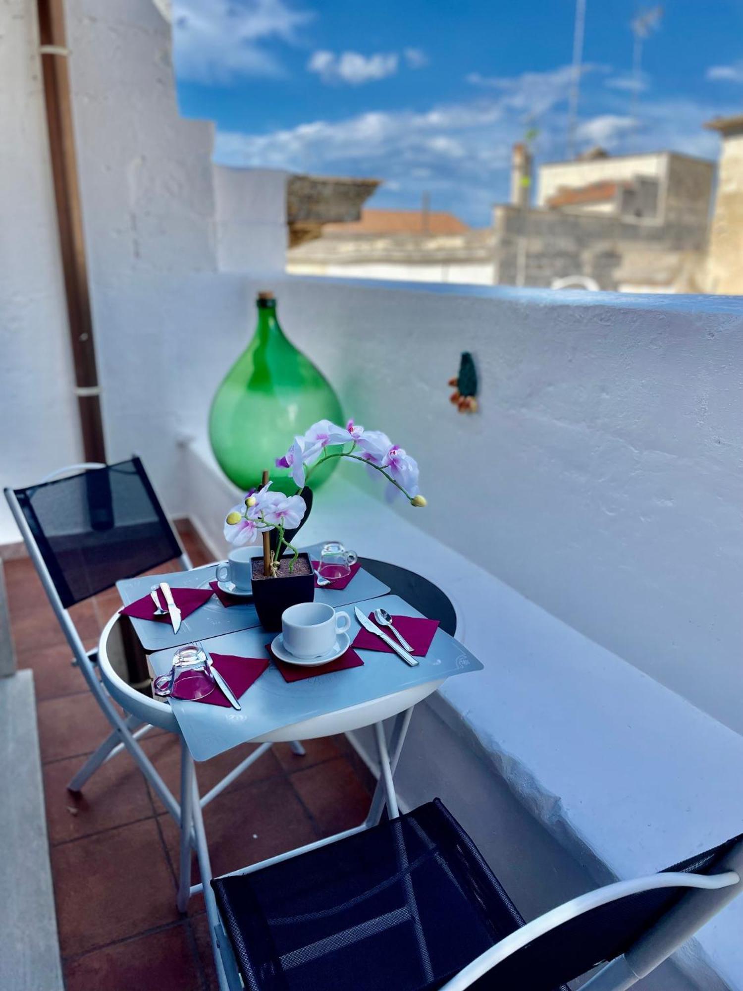 Wineexperience- Wine&Jacuzzi Suite Lecce Exteriör bild